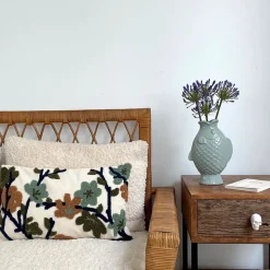 Fabrique de Styles Coussins Et Housses*Coussin en coton brodé fleuri écru 30x50cm