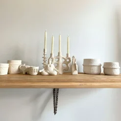 Fabrique de Styles Petits Objets Déco*Statue Femme Méditation en Ciment écru H16cm